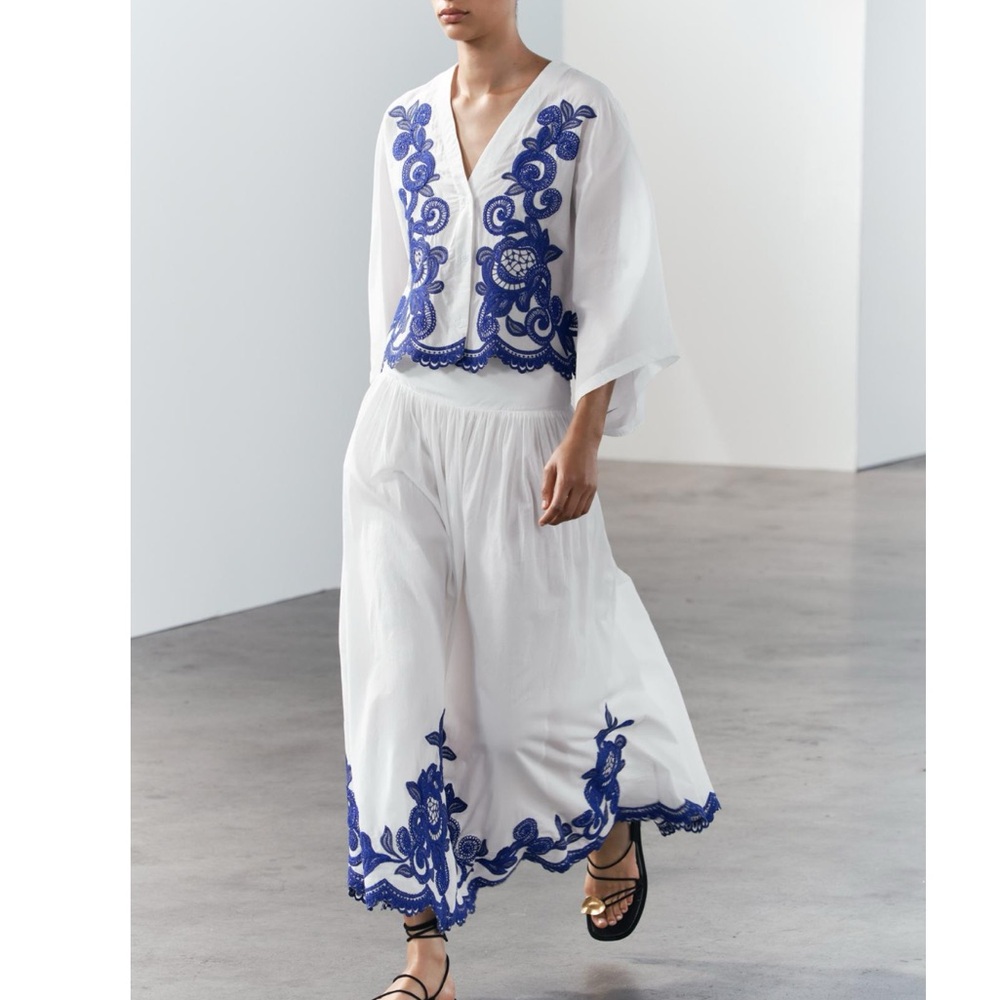 💙ZARA WOMAN COLLECTION EMBROIDERED SKIRT NWT